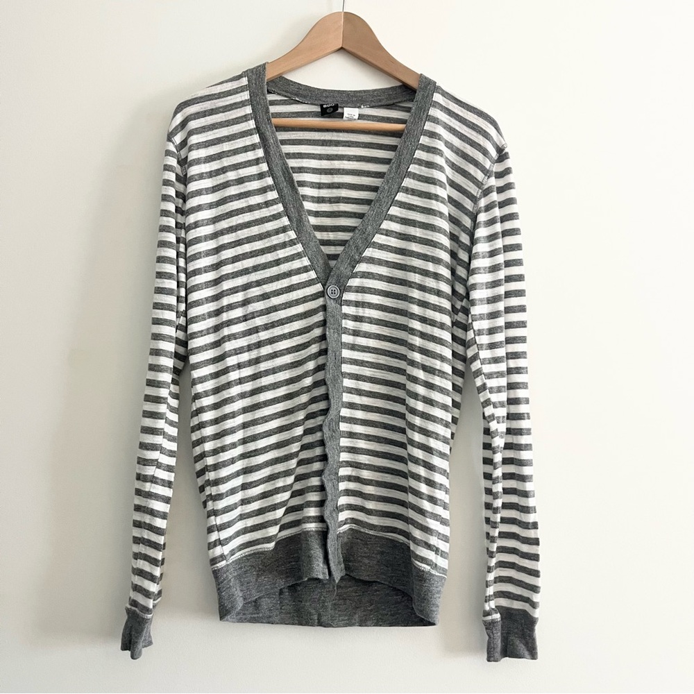 BDG Urban Outfitters Striped Gray and White Cardigan Long V Neck Style Womens S